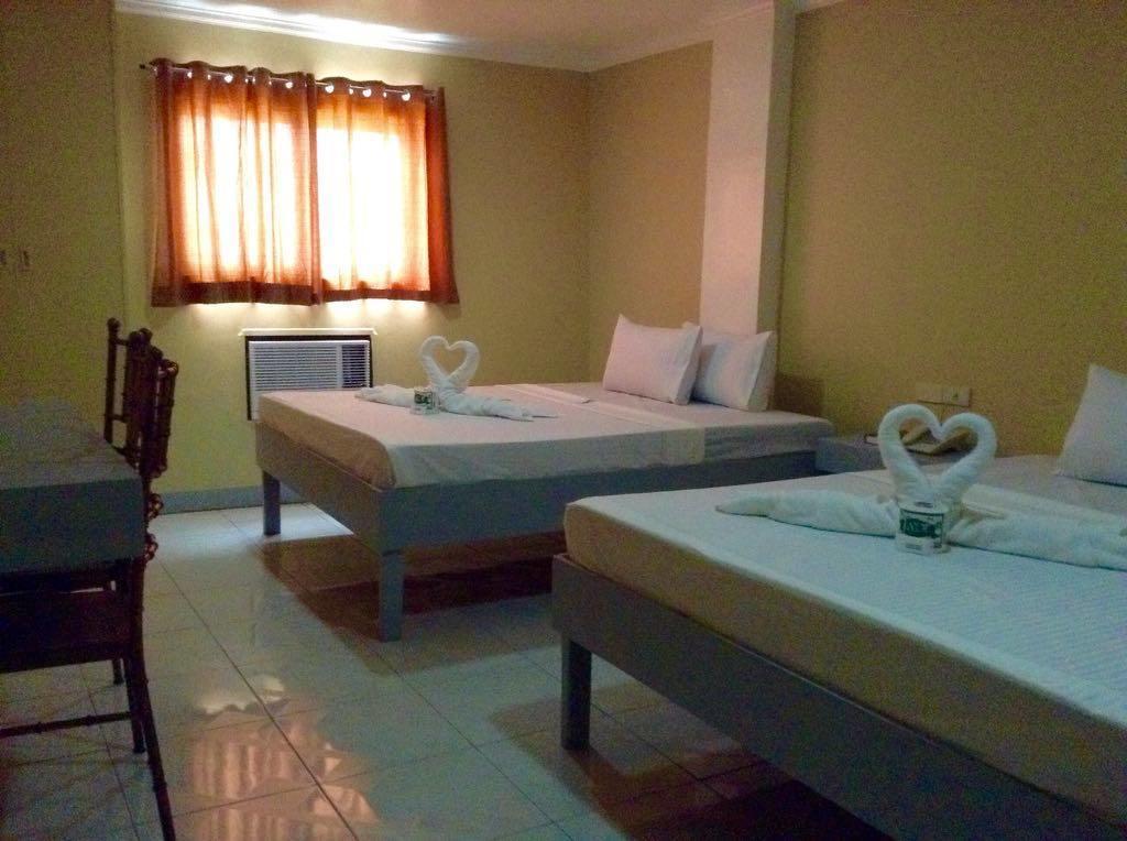 Ukl Ever Resort Hotel Laoag Luaran gambar