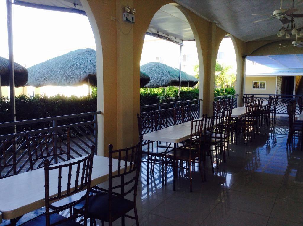 Ukl Ever Resort Hotel Laoag Luaran gambar